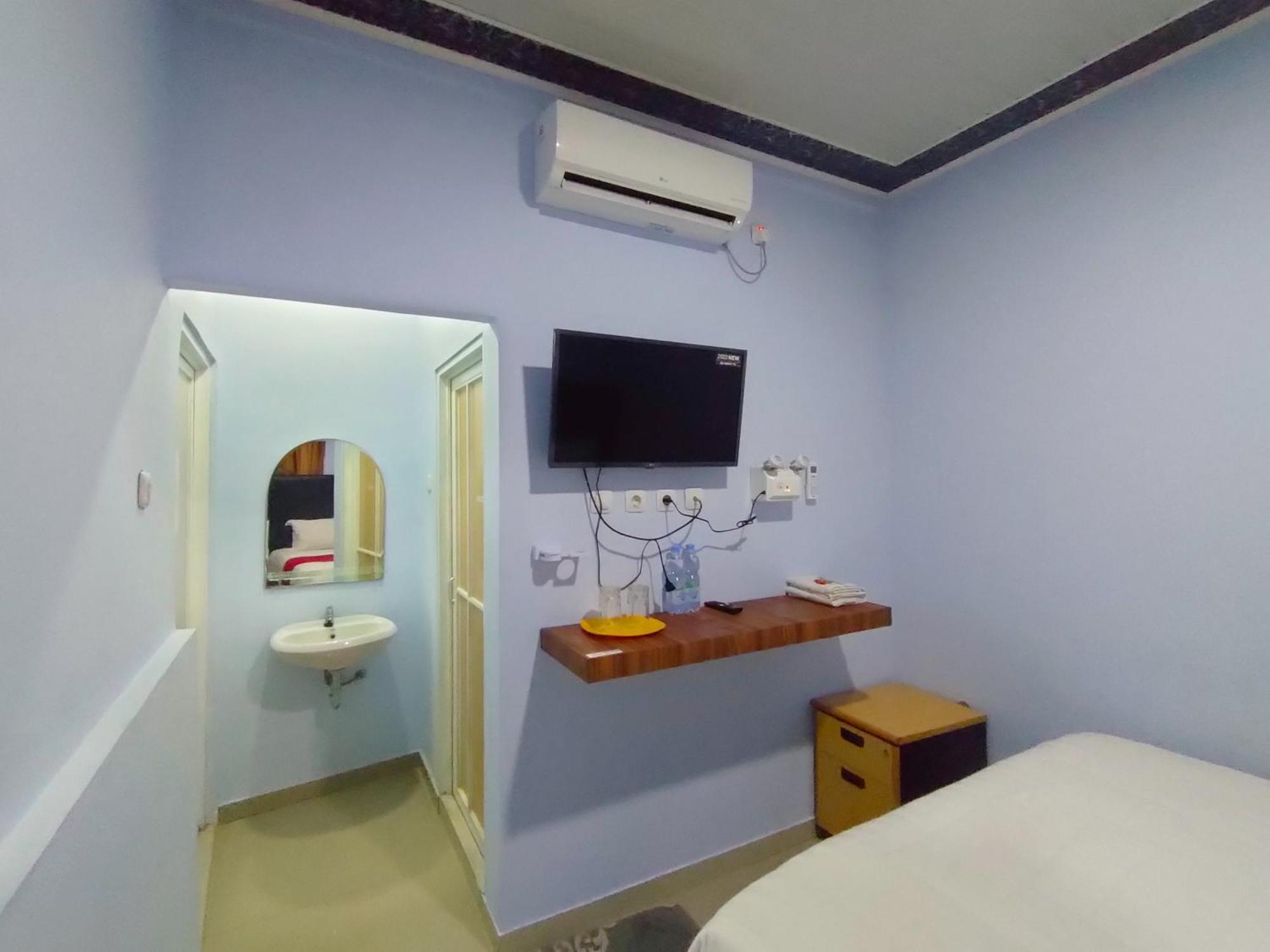 Reddoorz Syariah Near Stasiun Wates Hotel Wates  Exterior foto